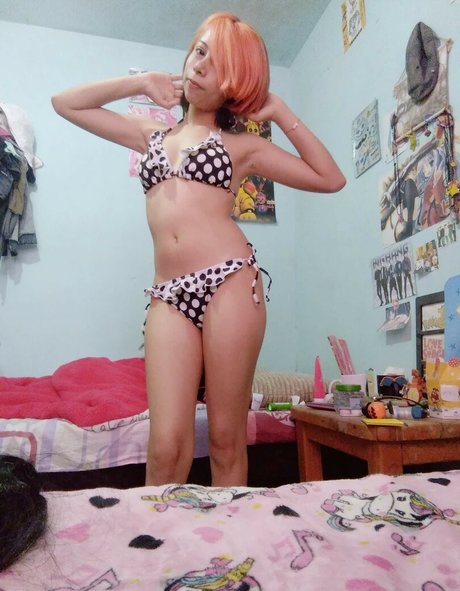 JayKoneko beautiful model image