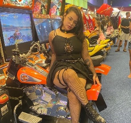 Mel Freud pornstar nude pictures