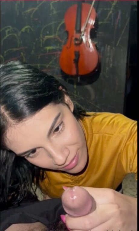 Sophia Leeh star pretty pictures