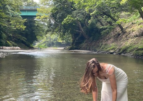 Becky Blow model porn archive