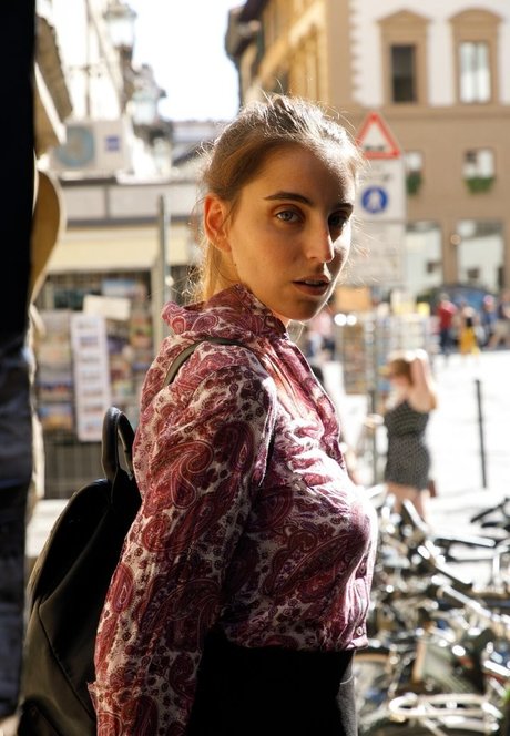 Auromineo xxx star images