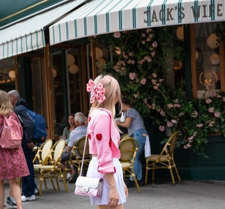 Yvonneflinetv naked pornstar photos