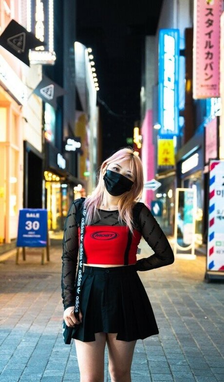 Yvonneflinetv xxx model pics