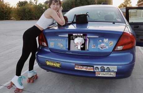 Dinkhoe model naked pics