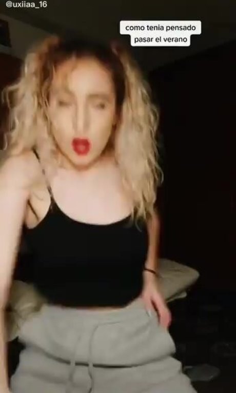 uxiaa 16 model beautiful picture