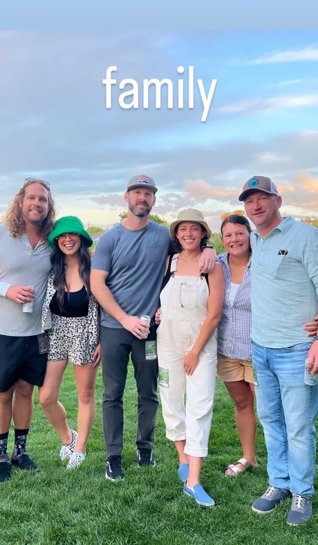 Alex Curry star naked pictures