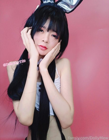 DollyMew pretty pornstar picture