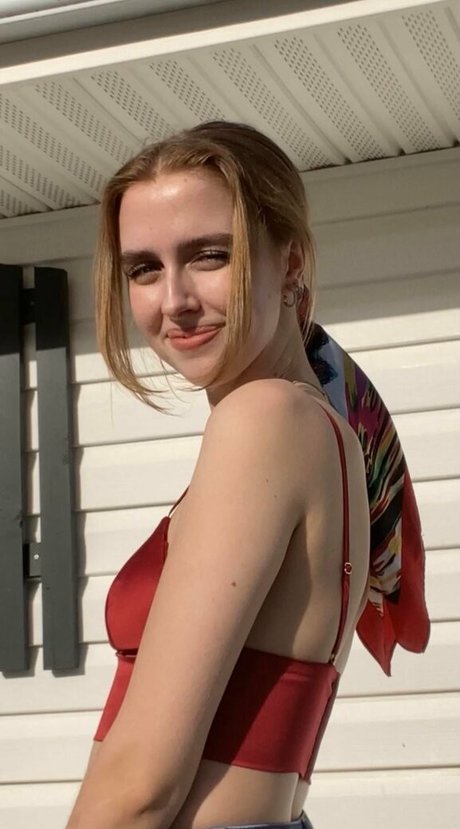 BlondeLindsayLohan porn actress gallery