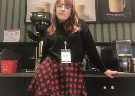 Kayrahx pretty model pic