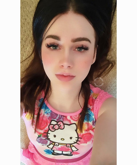 AlexisHealy erotic actress gallery