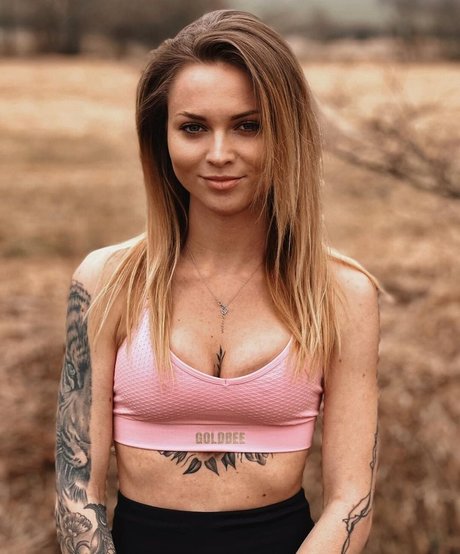 Lussy nude star photos