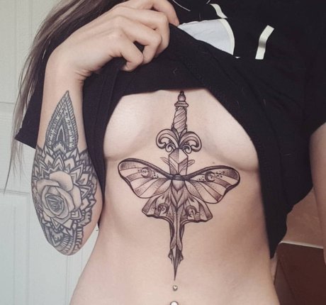 Lunar xo pornstar pretty photo