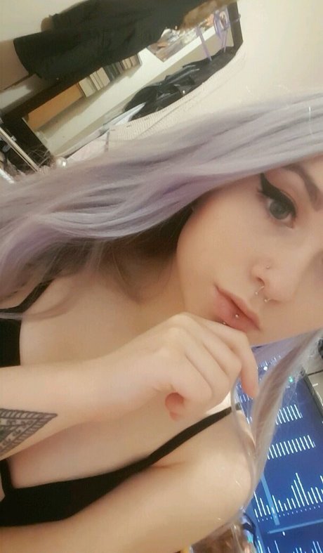 Lunar xo model pornographic archive