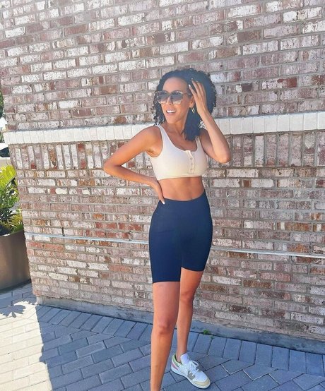 Goodbeyb art model pics