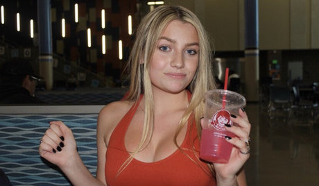 Itsadelecash free actress pic