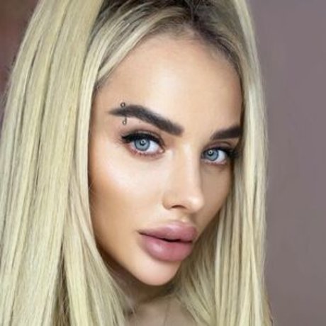 Lil candy69 erotic model gallery