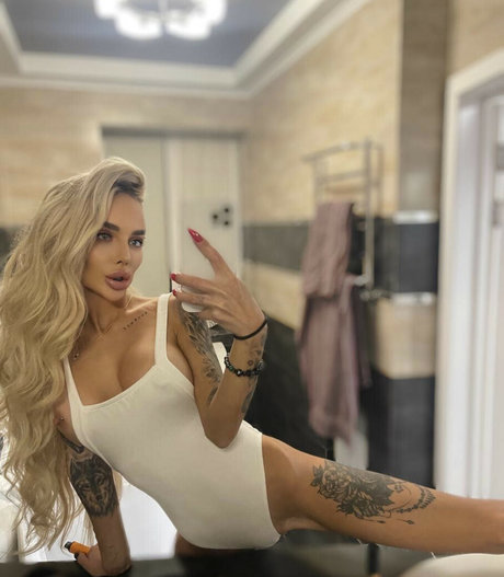 Lil candy69 model beautiful photo