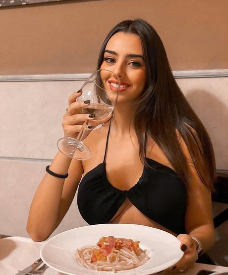 Valeria Conca porn model img