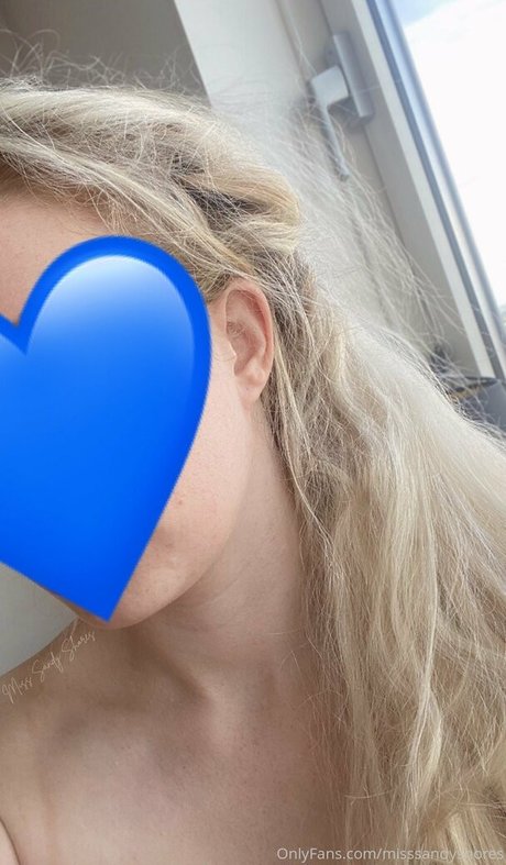 misssandyshores star art photo