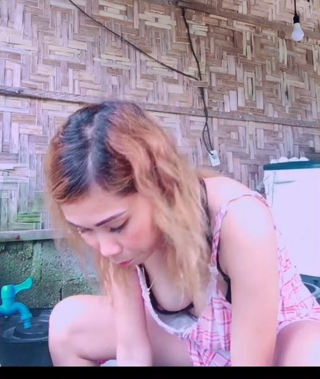 Lhyn Ghee Tv pretty pornstar images