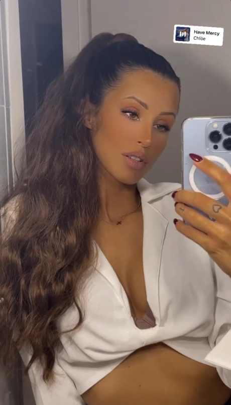 naked teen onlyfans top image