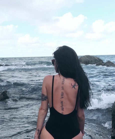 Melu Yoverno hot actress galleries