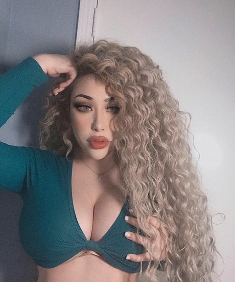 A jellyy naked star img