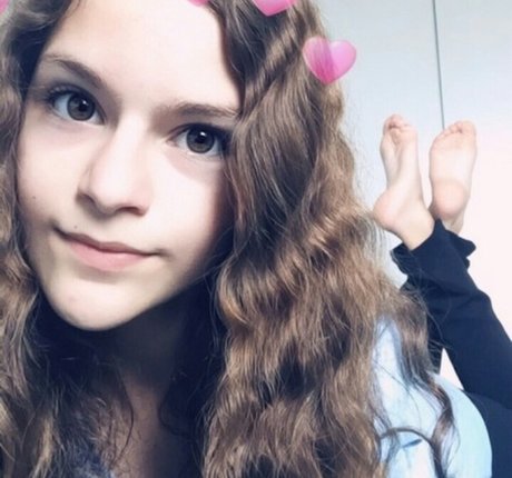 Thata Big Soles erotic star pic