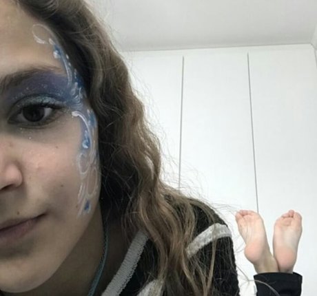 Thata Big Soles art actress photo