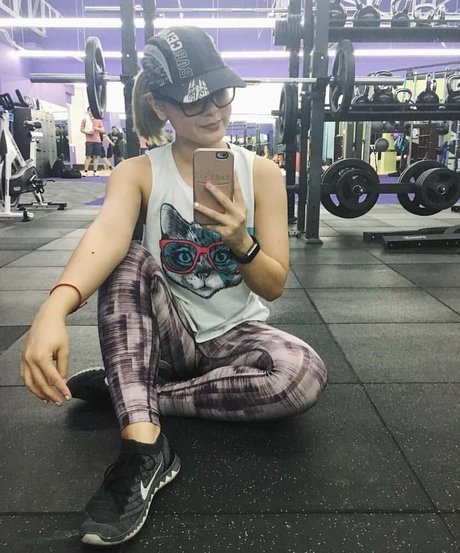 Sarah Carlos erotic actress images