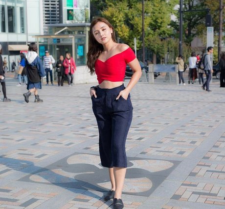 Sarah Carlos Profile pic