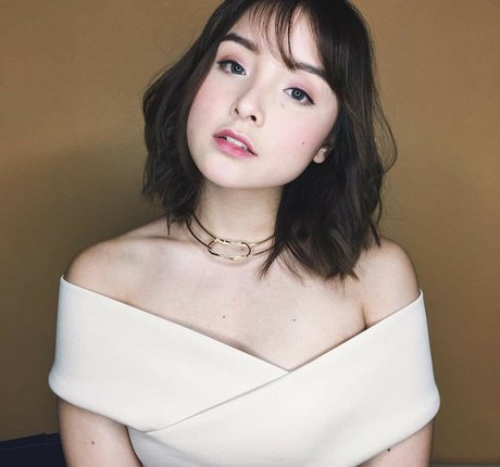 Sarah Carlos pornstar art pics