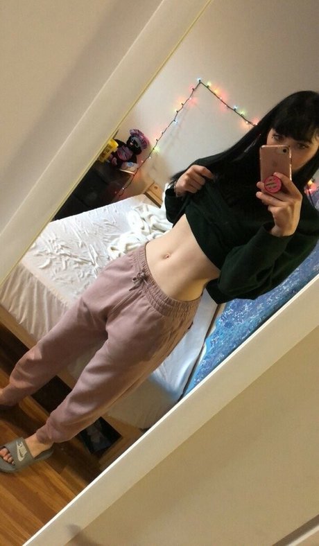 quinnie666 model hot pics