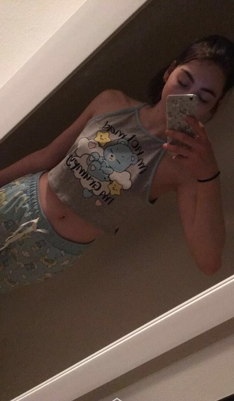 quinnie666 porn actress img