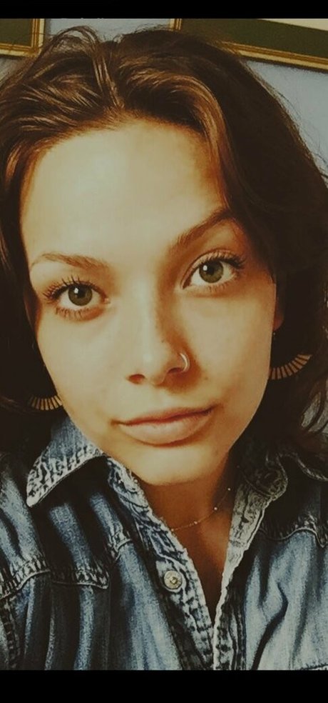 Molly Mae Osborne high quality pornstar img