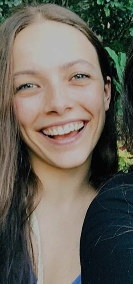 Molly Mae Osborne model nude photos