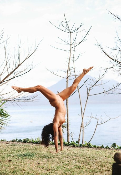 Karena Thompson star pretty picture