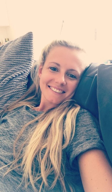 Julia Simic perfect star galleries