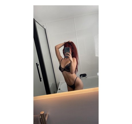 redheadbarbiexo nice star pic