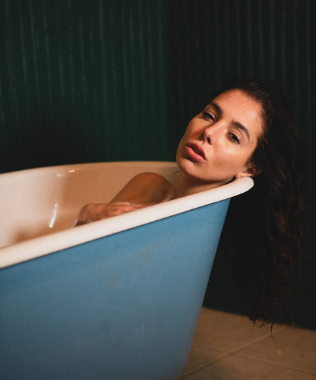 Jjuuulless star top pictures