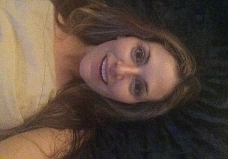 Olivia Lee pornstar hot image