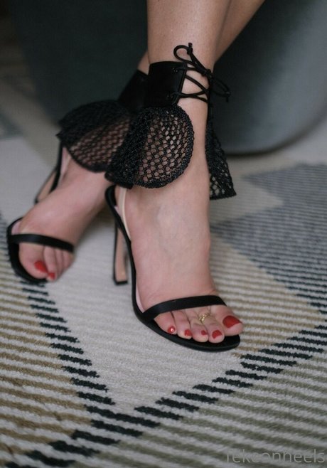 tekeonheels nice model photo