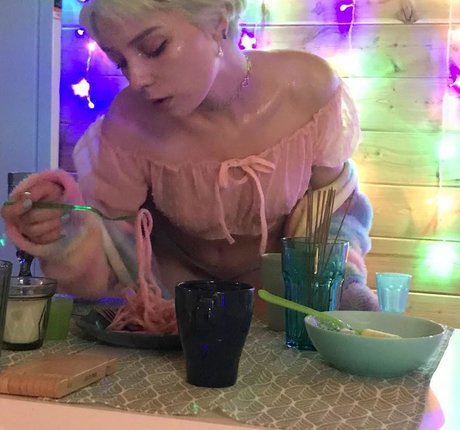 Ewa Green high quality model archive