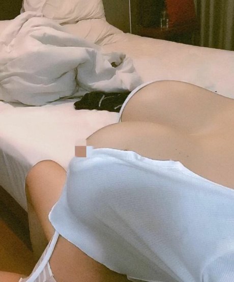 Nichada Rungnapha naked pornstar pic