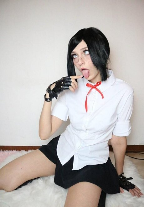 Emasyy model sex img