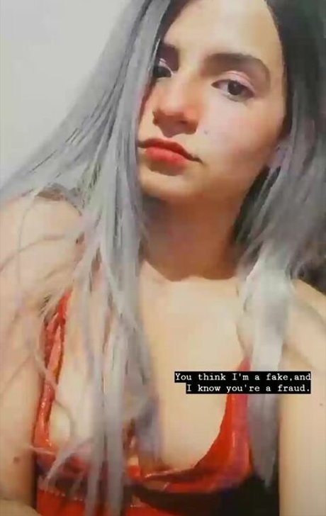 Laura Sibrian nice model pics