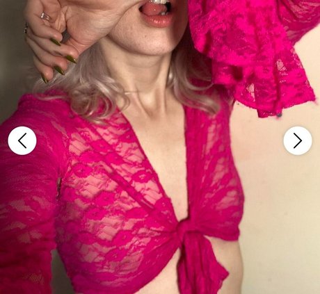 Izzy Phillips pornographic star archive