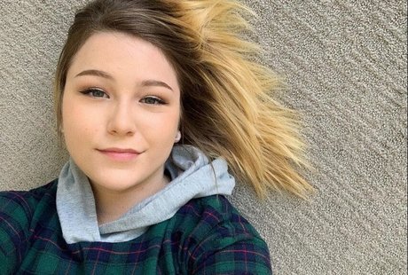 FooyaDanielle Bosch pornstar sexy photos