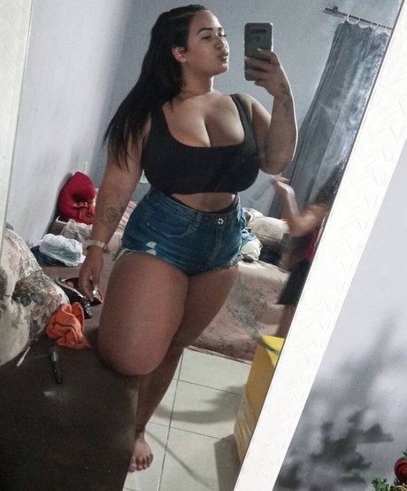 Adriane Esteves model top gallery