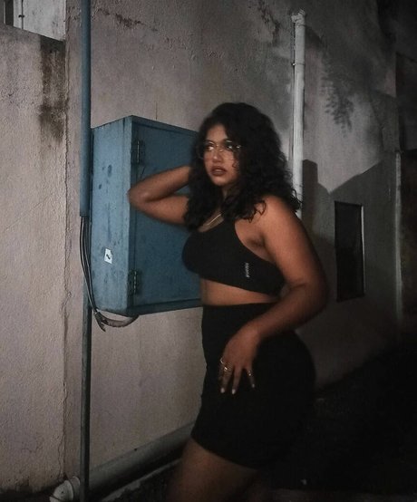 keepinitnejm nude model image